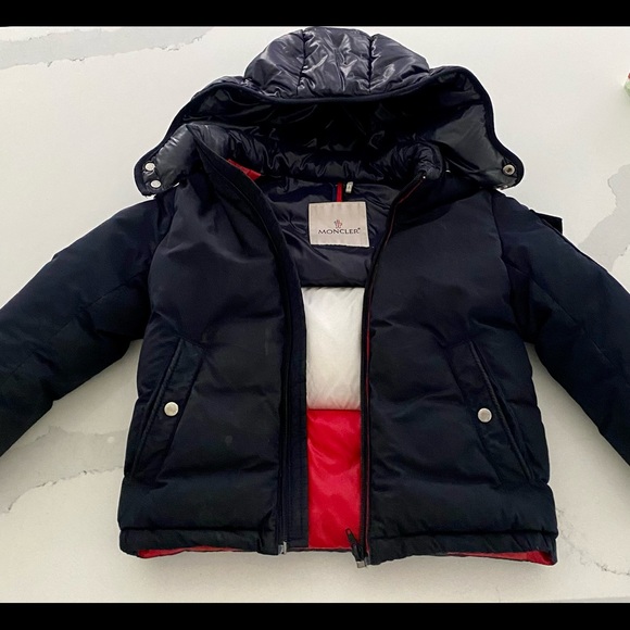 Children’s designer clothes - Picture 1 of 1